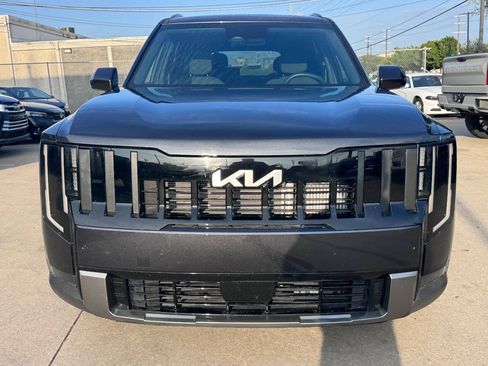 Used 2027 Kia Telluride S FWD image 2