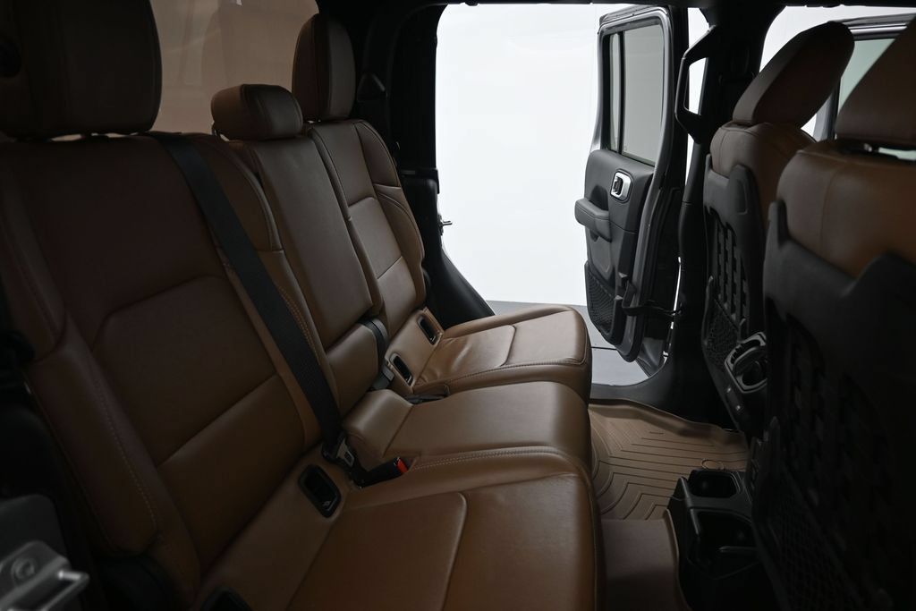 Used 2020 Jeep Gladiator Rubicon AWD/4WD image 14