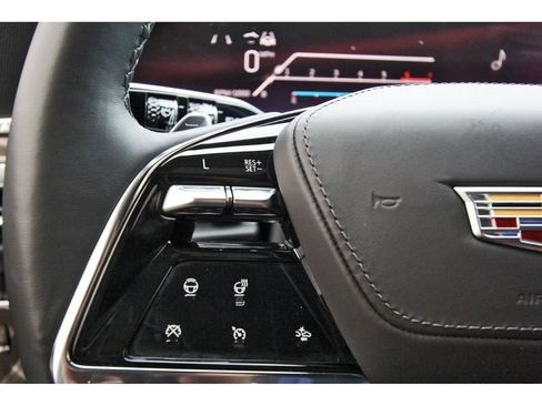 Certified 2026 Cadillac Escalade Platinum Sport w/ LPO, ONYX Package AWD/4WD image 16