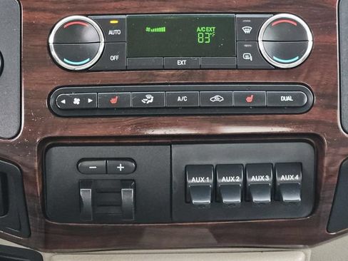 Used 2009 Ford F250 Lariat AWD/4WD image 15