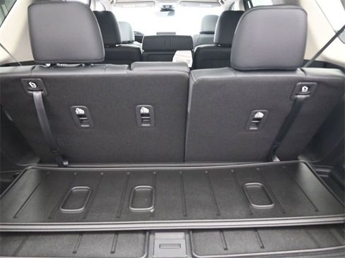 New 2025 Honda Pilot Touring image 14