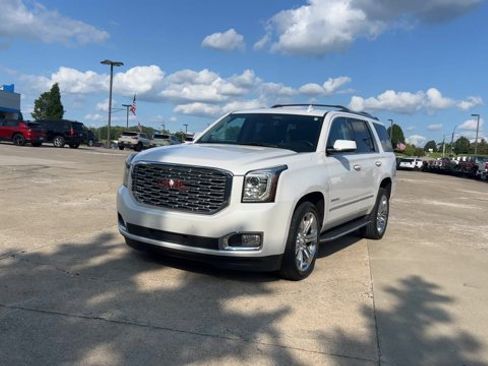 Used 2020 GMC Yukon Denali w/ Open Road Package AWD/4WD image 4