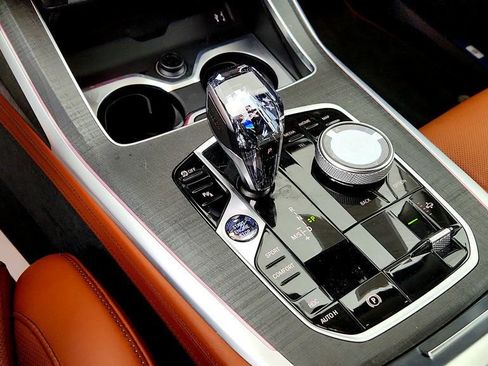 Used 2024 BMW ALPINA XB7 AWD/4WD image 18
