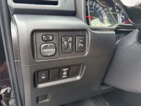 Used 2016 Toyota 4Runner Limited AWD/4WD image 12