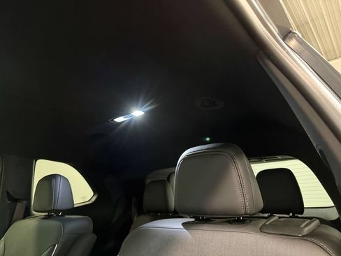 Used 2026 Buick Enclave Preferred AWD/4WD image 9