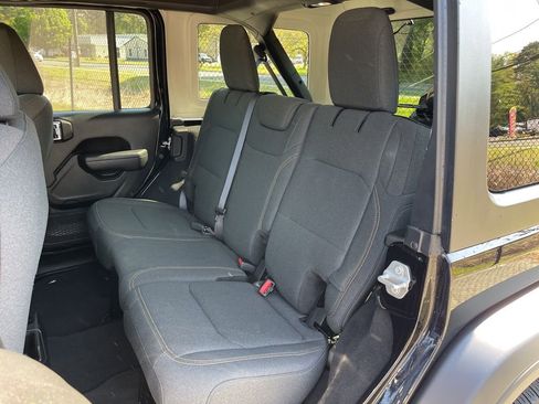 Certified 2025 Jeep Wrangler Unlimited Sport AWD/4WD image 21