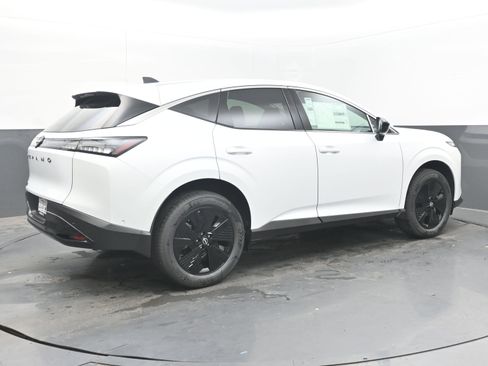 New 2025 Nissan Murano SV image 7