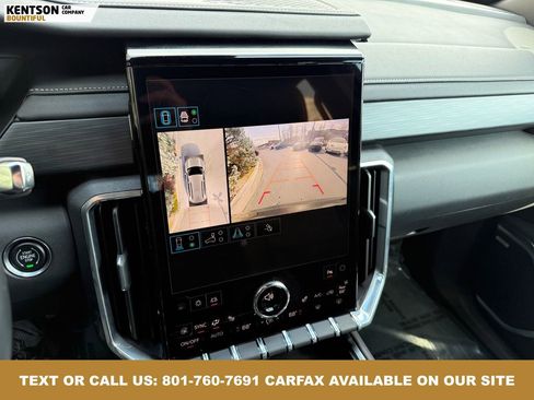 Used 2025 GMC Acadia Elevation w/ Elevation Premium Package image 29