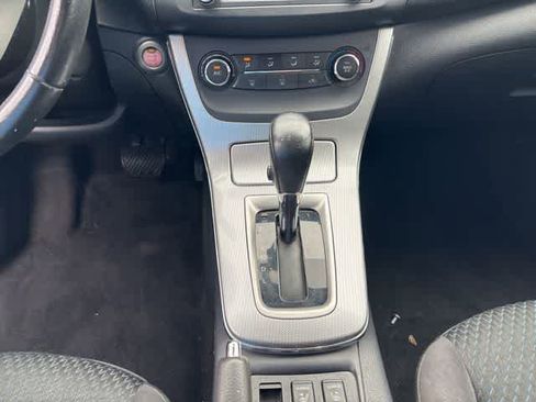 Used 2015 Nissan Sentra SR w/ Navigation Package FWD image 18