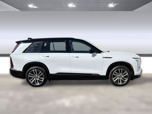 New 2026 Cadillac Vistiq Luxury AWD/4WD image 8