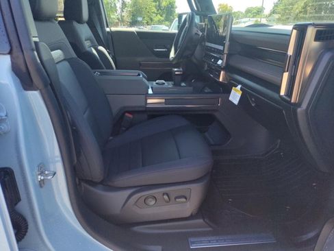 New 2025 GMC Hummer EV 3X image 15