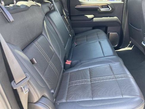 Used 2024 Chevrolet Silverado 1500 High Country w/ High Country Premium Package AWD/4WD image 23