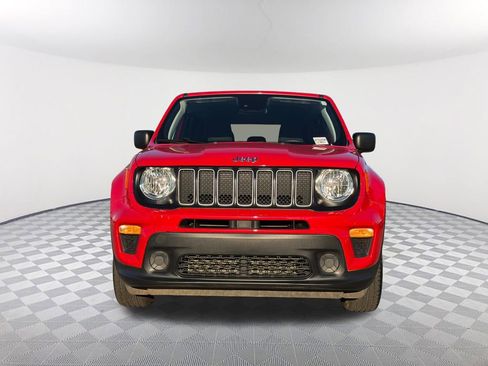 Used 2023 Jeep Renegade Latitude image 2
