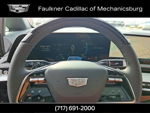 New 2025 Cadillac Optiq Sport 2 image 18