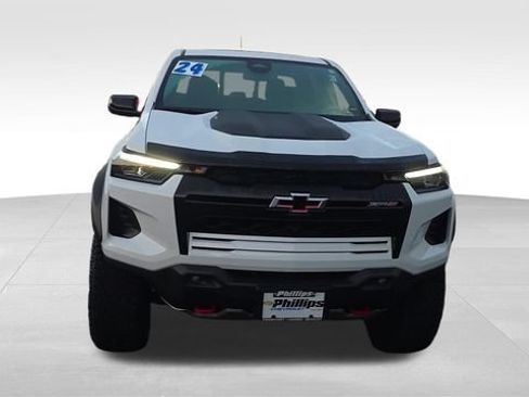 Certified 2024 Chevrolet Colorado ZR2 w/ ZR2 Convenience Package III AWD/4WD image 9