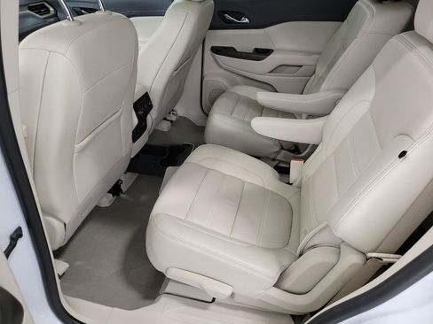 Used 2022 GMC Acadia Denali w/ Denali Ultimate Package image 22