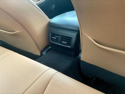 Used 2018 Lexus IS 300 AWD w/ Comfort Package image 10
