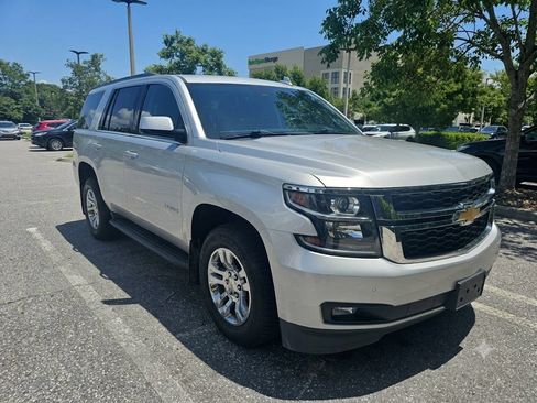 Used 2020 Chevrolet Tahoe LT w/ Luxury Package AWD/4WD image 3