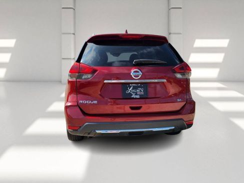 Used 2018 Nissan Rogue SL w/ Premium Package FWD image 6