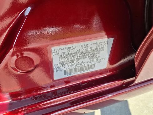 Used 2025 Nissan Versa SV FWD image 39