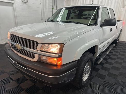 Used 2003 Chevrolet Silverado 1500 LT w/ Skid Plate Package image 4