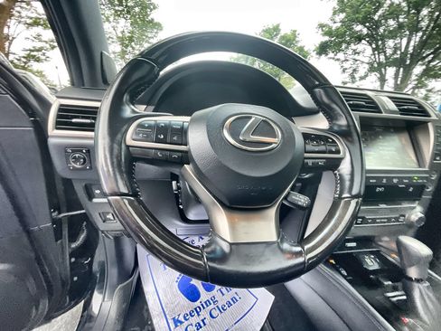 Used 2021 Lexus GX 460 Premium w/ Premium Package AWD/4WD image 11