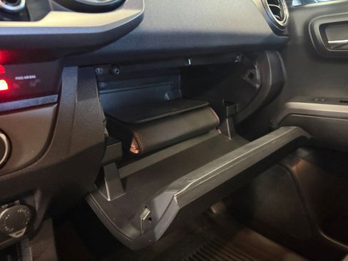 Used 2021 Toyota Tacoma TRD Off-Road w/ Technology Package image 38