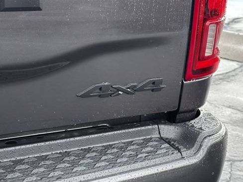 New 2026 RAM 2500 Laramie AWD/4WD image 13
