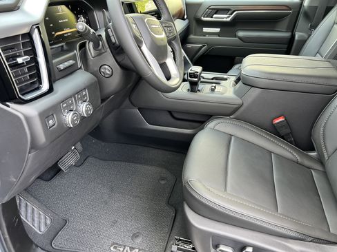 New 2026 GMC Sierra 1500 Denali AWD/4WD image 15