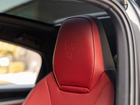 New 2026 Porsche Cayenne S image 25