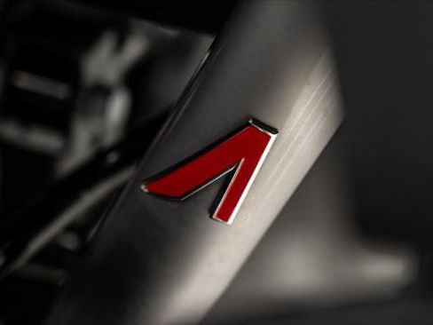 Used 2024 Jeep Wrangler Unlimited Sport image 36