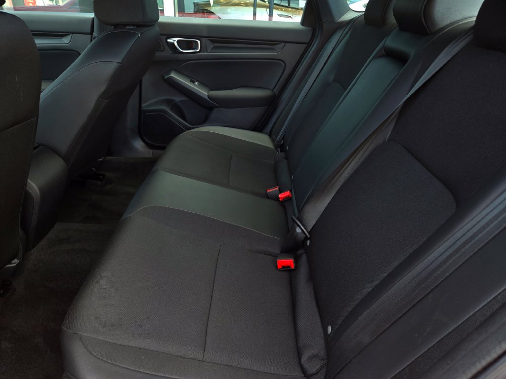 Used 2025 Honda Civic Sport image 13