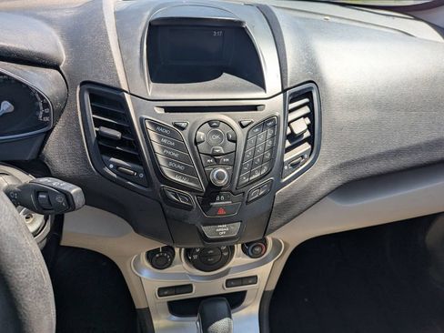 Used 2019 Ford Fiesta SE FWD image 14