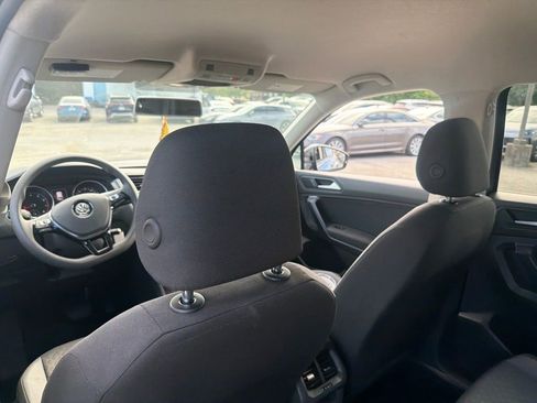 Used 2021 Volkswagen Tiguan S FWD image 8