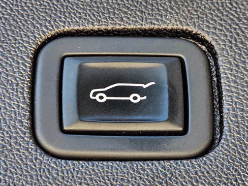 Used 2024 Chevrolet Equinox LT FWD image 34