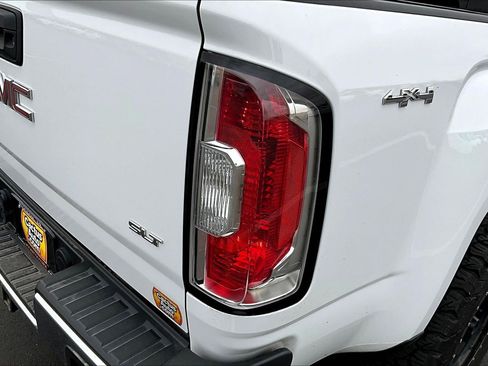 Used 2018 GMC Canyon SLT w/ Driver Alert Package AWD/4WD image 21