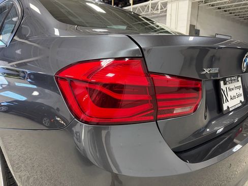 Used 2017 BMW 320i xDrive Sedan image 8