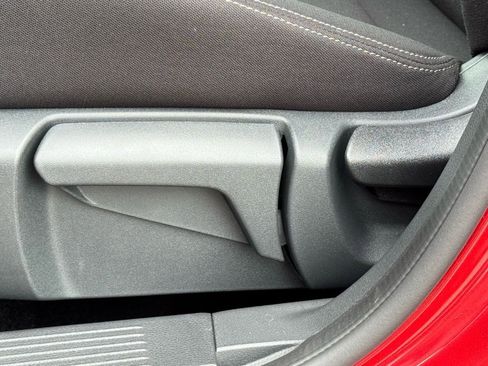 Used 2026 Nissan Rogue S image 18