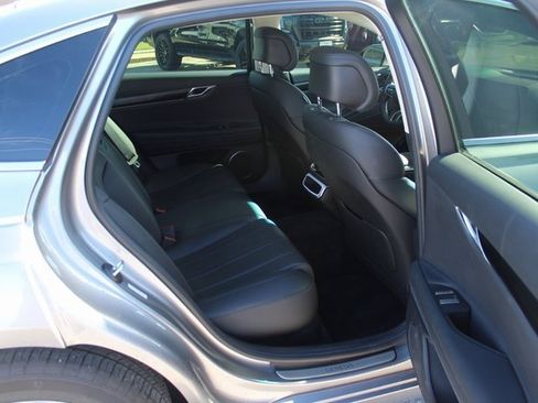 Used 2025 Genesis G80 2.5T image 8