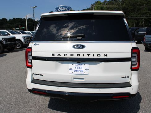 Used 2024 Ford Expedition Max Limited AWD/4WD image 7
