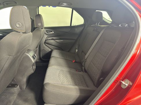 Used 2022 Chevrolet Equinox LT FWD image 32