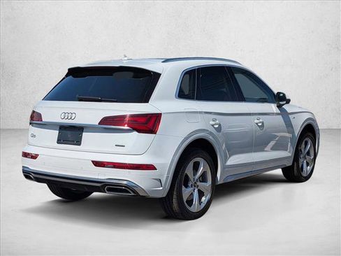 Certified 2023 Audi Q5 2.0T Premium Plus w/ Premium Plus Package image 5