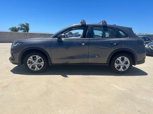 Used 2025 Honda HR-V LX image 2