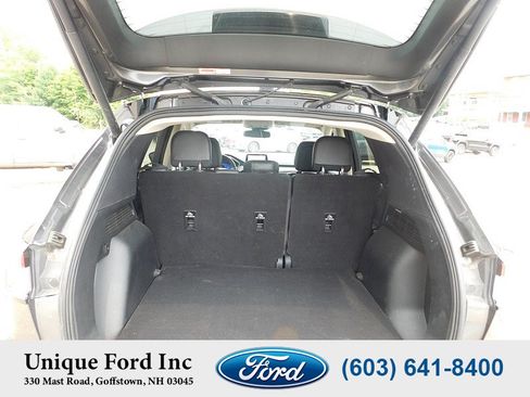 Used 2020 Ford Escape Titanium AWD/4WD image 28