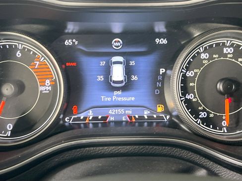 Used 2022 Jeep Cherokee Limited image 12