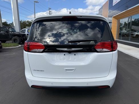 New 2026 Chrysler Voyager LX image 5