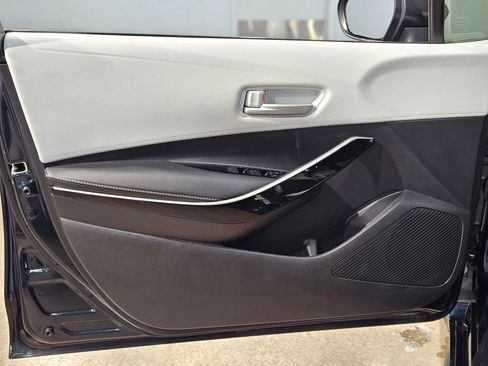 Used 2020 Toyota Corolla XSE image 20