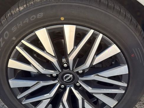 Used 2023 Nissan Altima 2.5 SV w/ SV Premium Package image 15