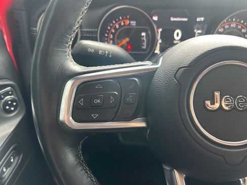 Used 2020 Jeep Gladiator Overland image 17