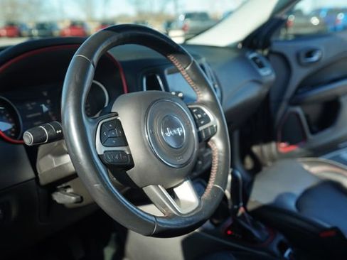 Used 2018 Jeep Compass Trailhawk w/ Leather Interior Group image 28